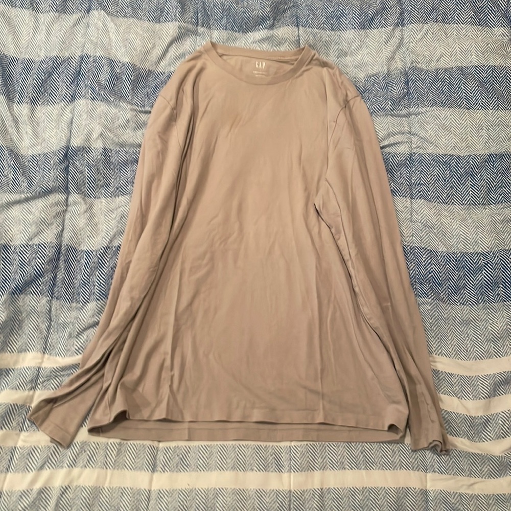 Grey and tan Gap long sleeve shirt